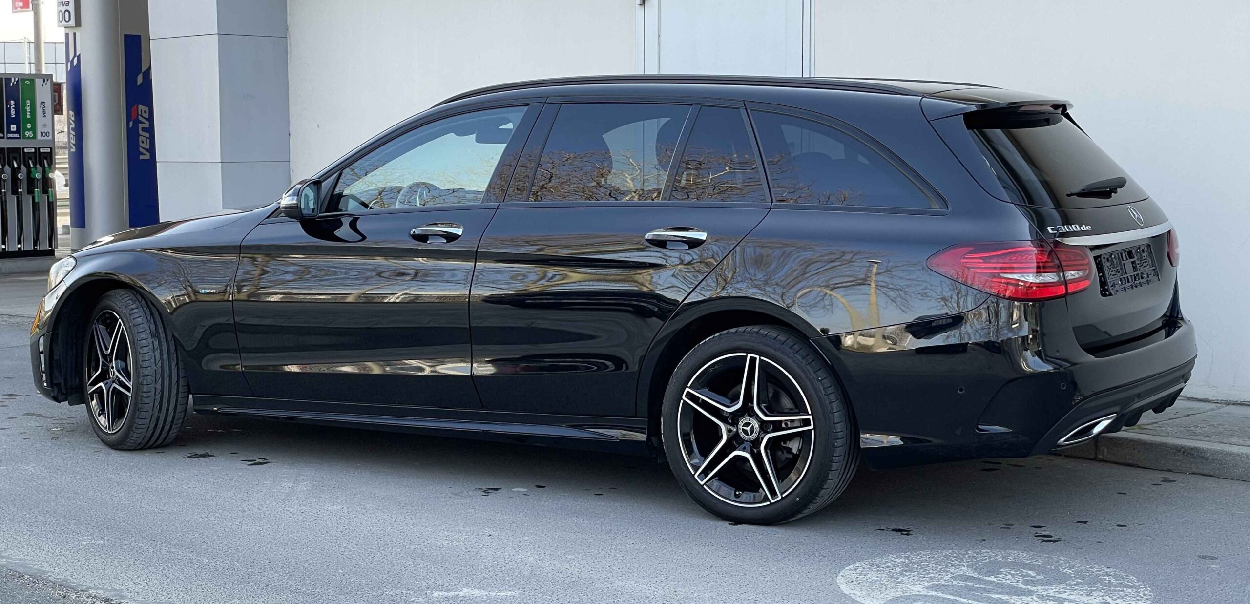 Mercedes Benz C300de 2021